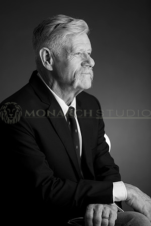 026-MonarchStudio25-Headshot-JAlex-DSC_4740