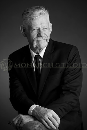 020-MonarchStudio25-Headshot-JAlex-DSC_4725