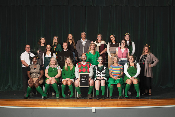 004-MonarchStudio24-GreenLightChrsitmas-Card_DSC7539